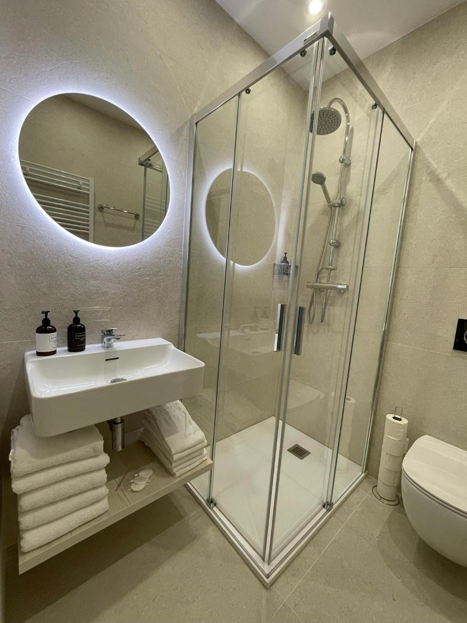Apartmany Jasmin 리베레츠 외부 사진