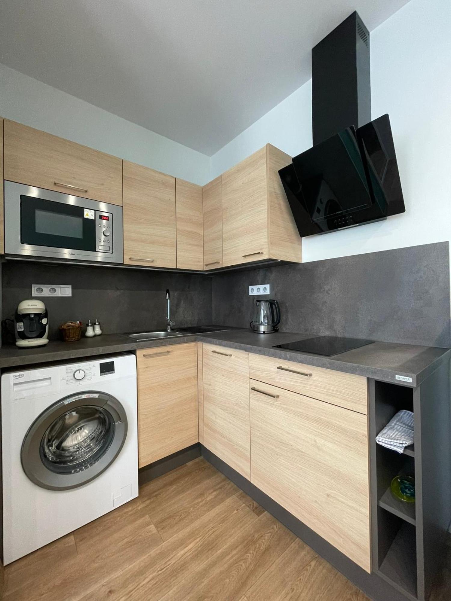 Apartmany Jasmin 리베레츠 외부 사진