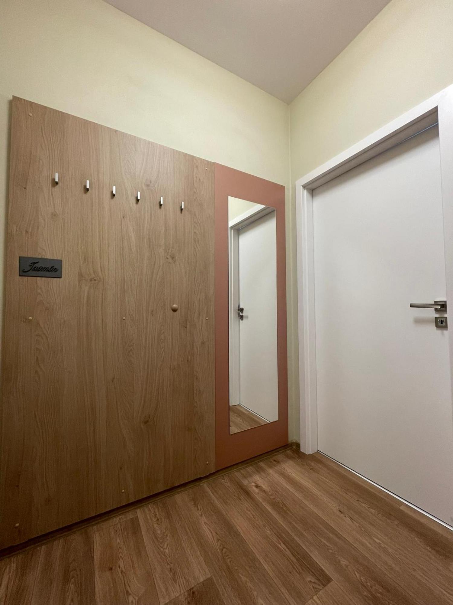 Apartmany Jasmin 리베레츠 외부 사진